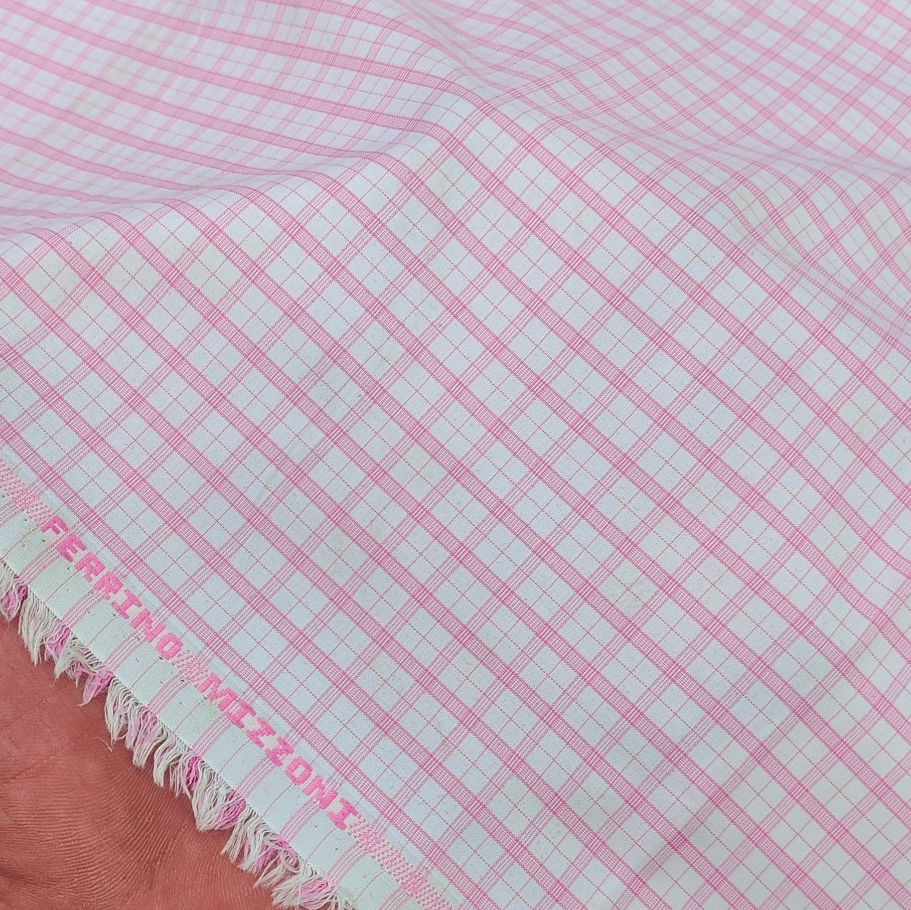 Shirt Fabric Ferrino Mizzoni Poly Cotton Wrinkle Free Check Colour Pink N White